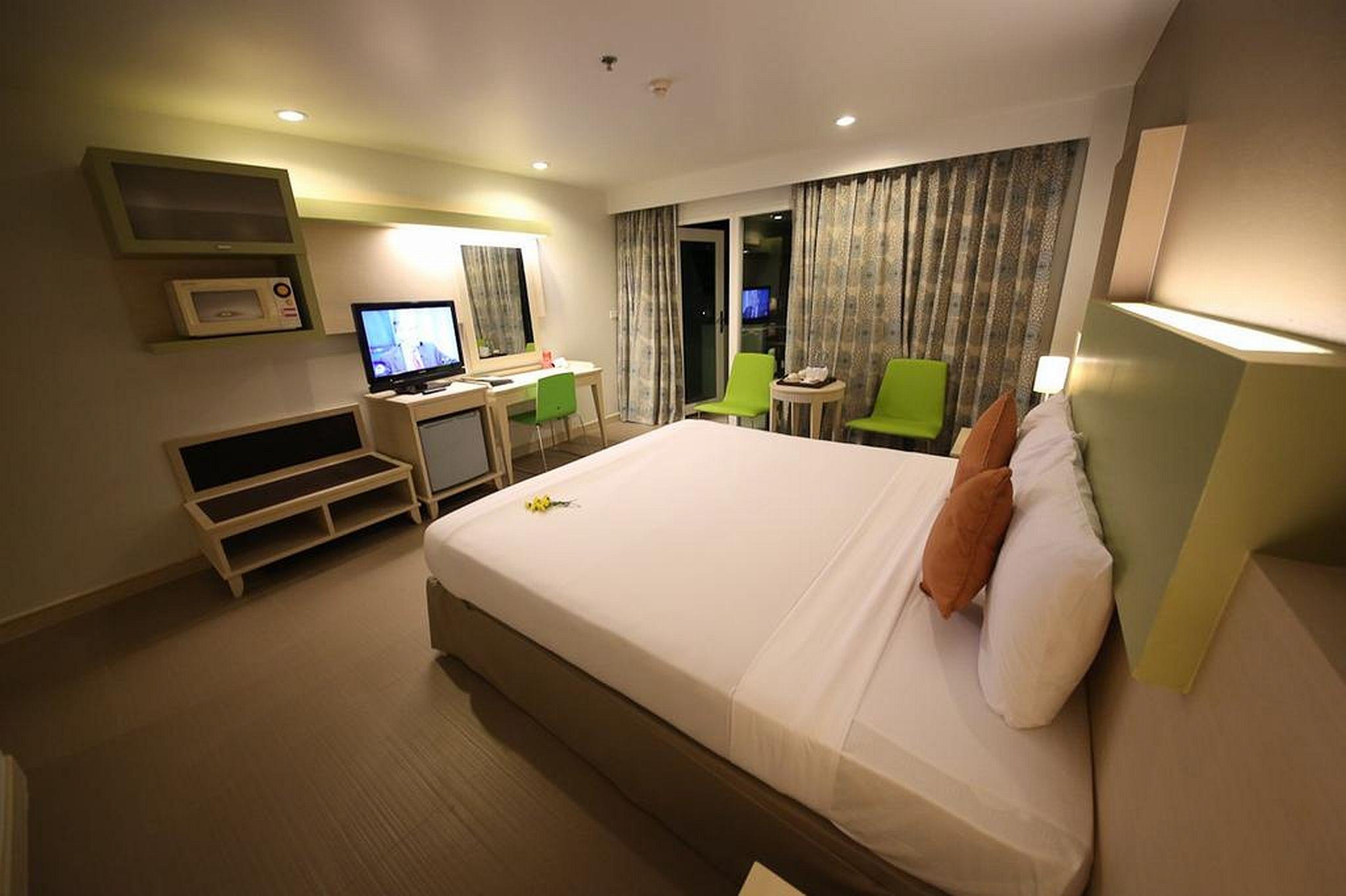 Sunshine Vista Hotel Pattaya Exterior photo