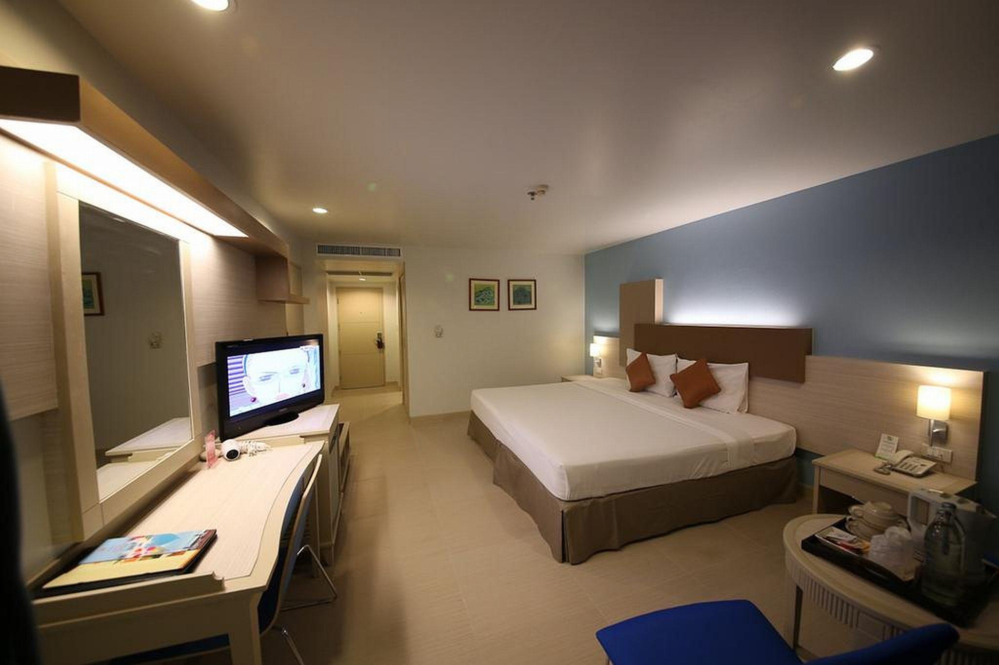 Sunshine Vista Hotel Pattaya Exterior photo