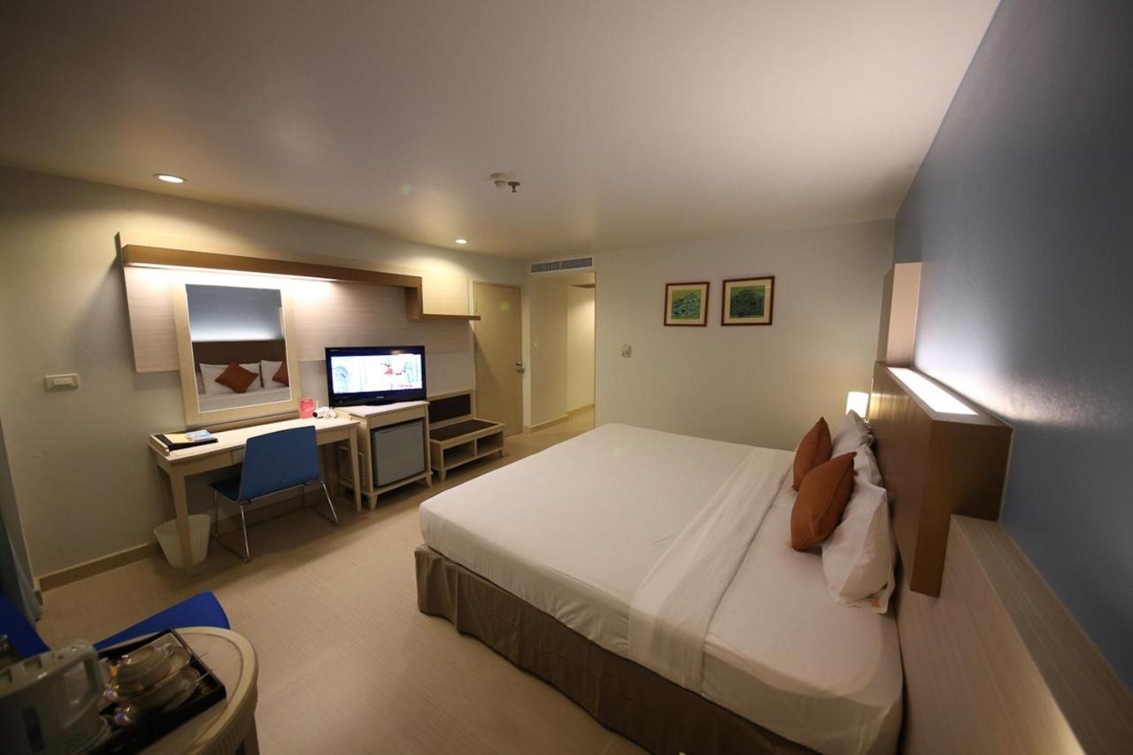 Sunshine Vista Hotel Pattaya Exterior photo