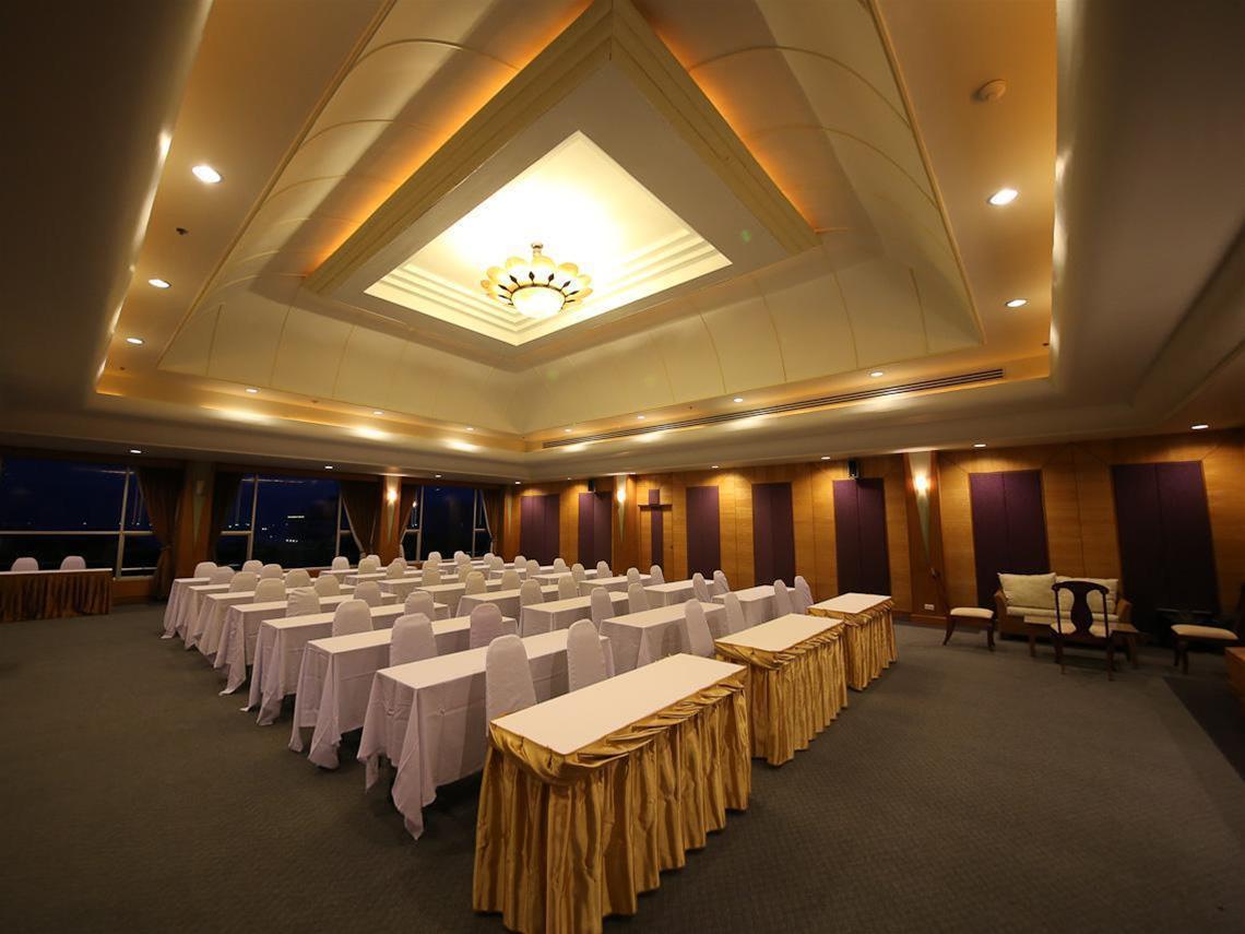 Sunshine Vista Hotel Pattaya Exterior photo